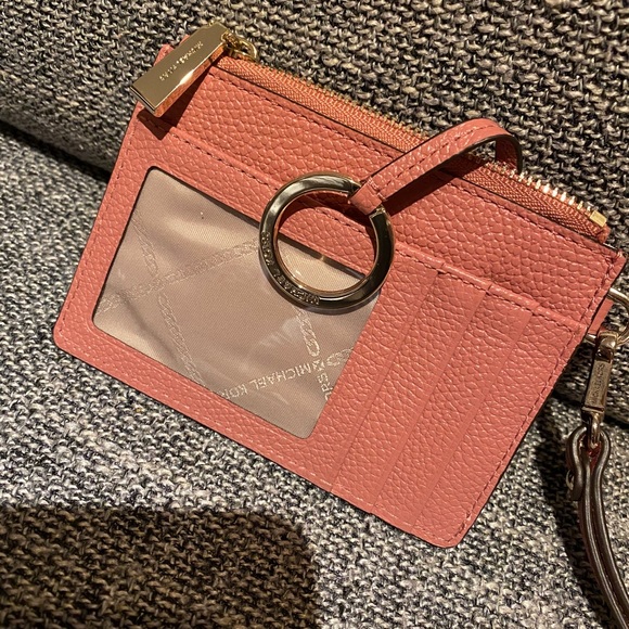 ✨Michael Kors Pink Slim Card Hold Wallet Wristlet✨ - Picture 2 of 7